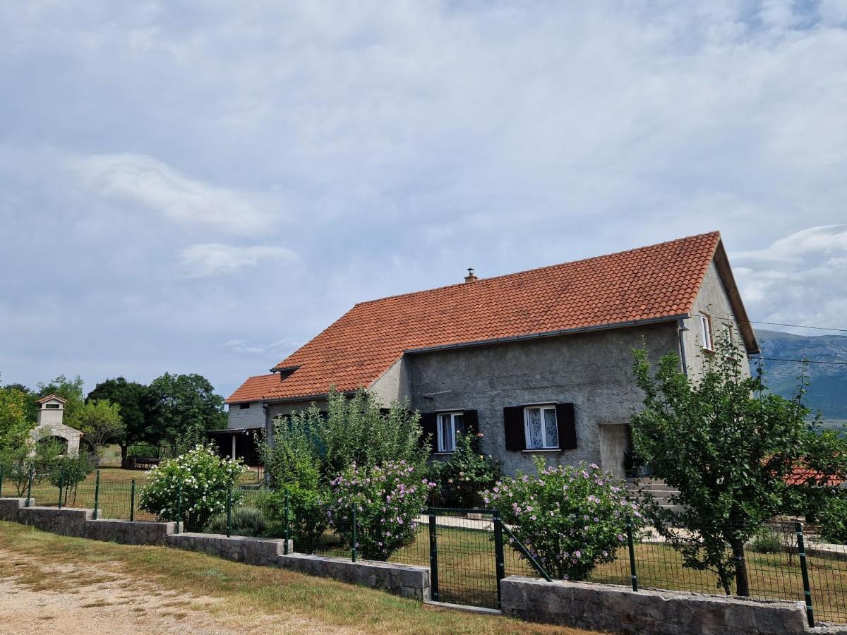 Apartman Lana Kijevo Kültér fotó