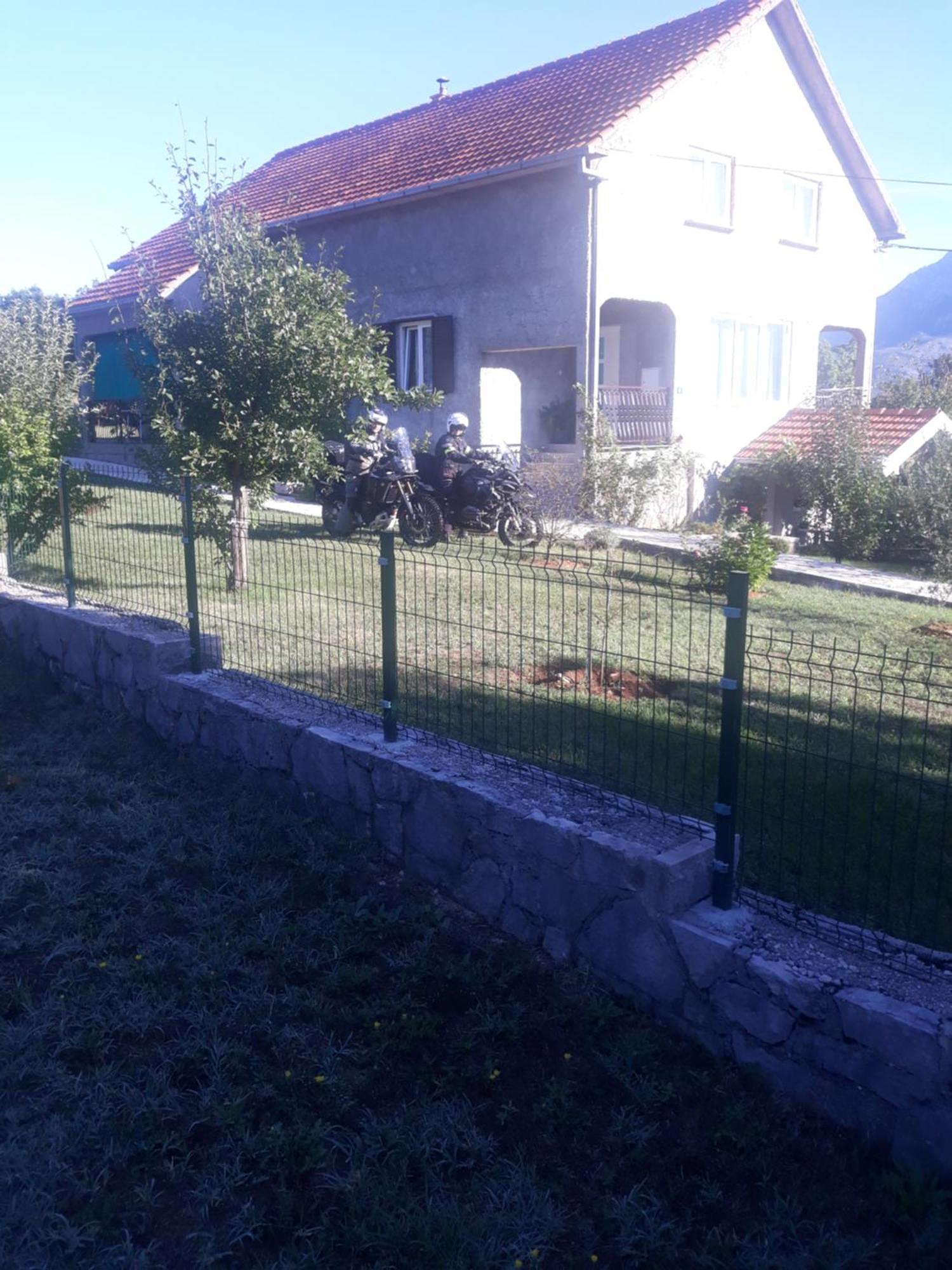 Apartman Lana Kijevo Kültér fotó