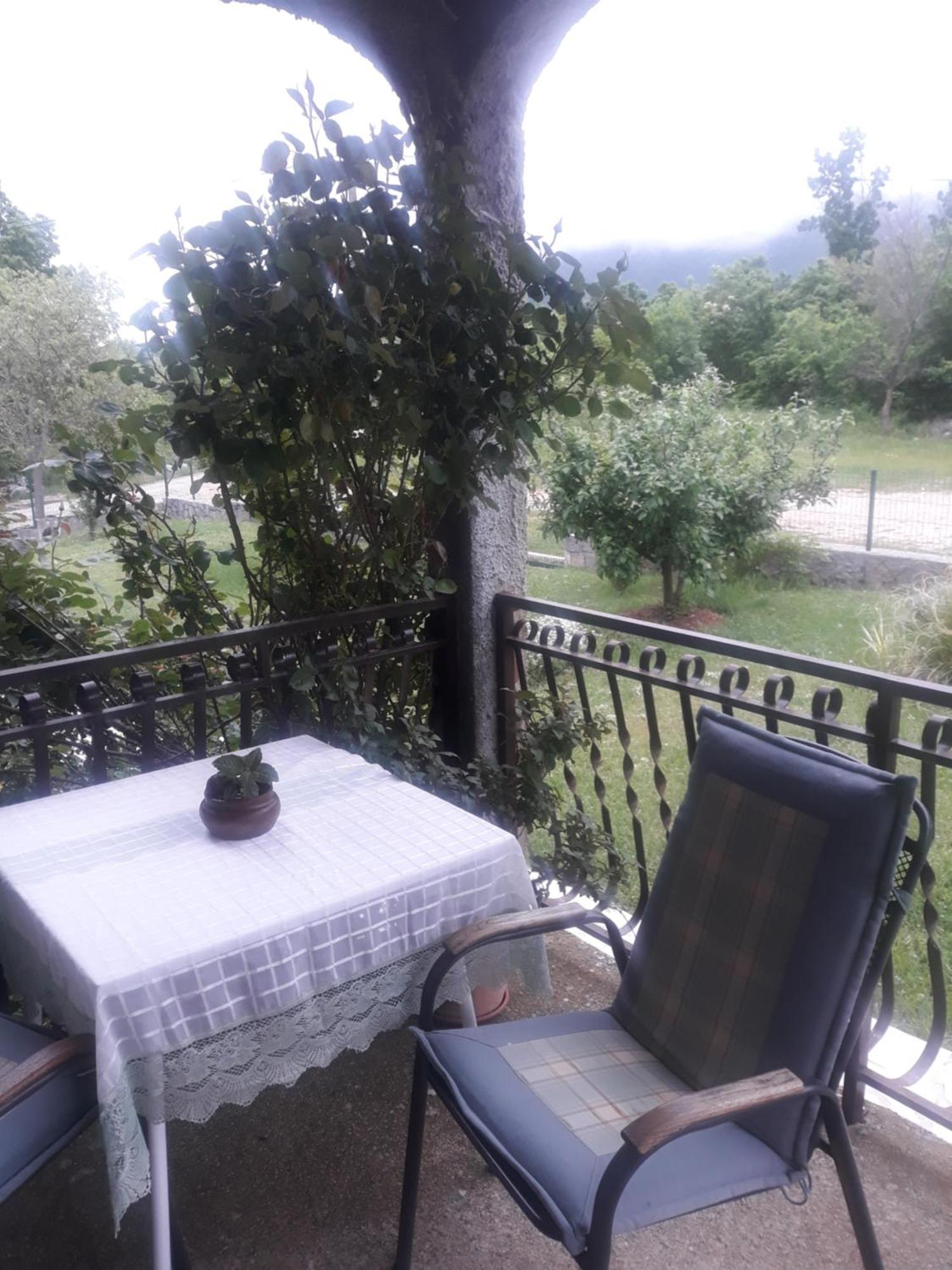 Apartman Lana Kijevo Kültér fotó